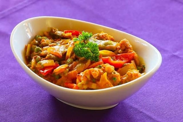 Tofu. Vegetable Krahi.